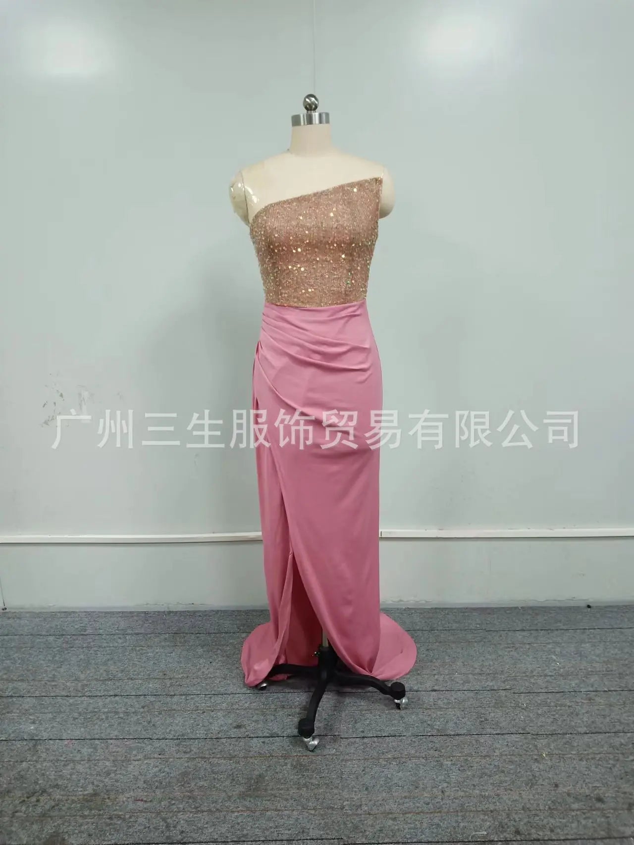 2024 Spring Summer New Green Sequined Fairy Long Sleeveless Fashion Dress Mid Evening Dress Strapless Sexy Formal