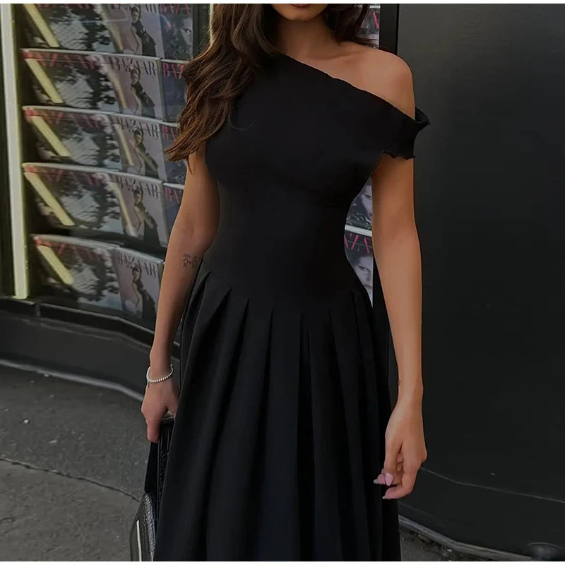 Elegant Pleated Midi Dress